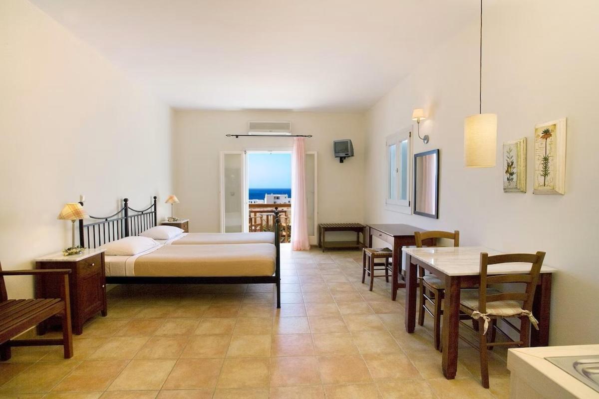 Aeolos Hotel Koufonisia Exterior photo